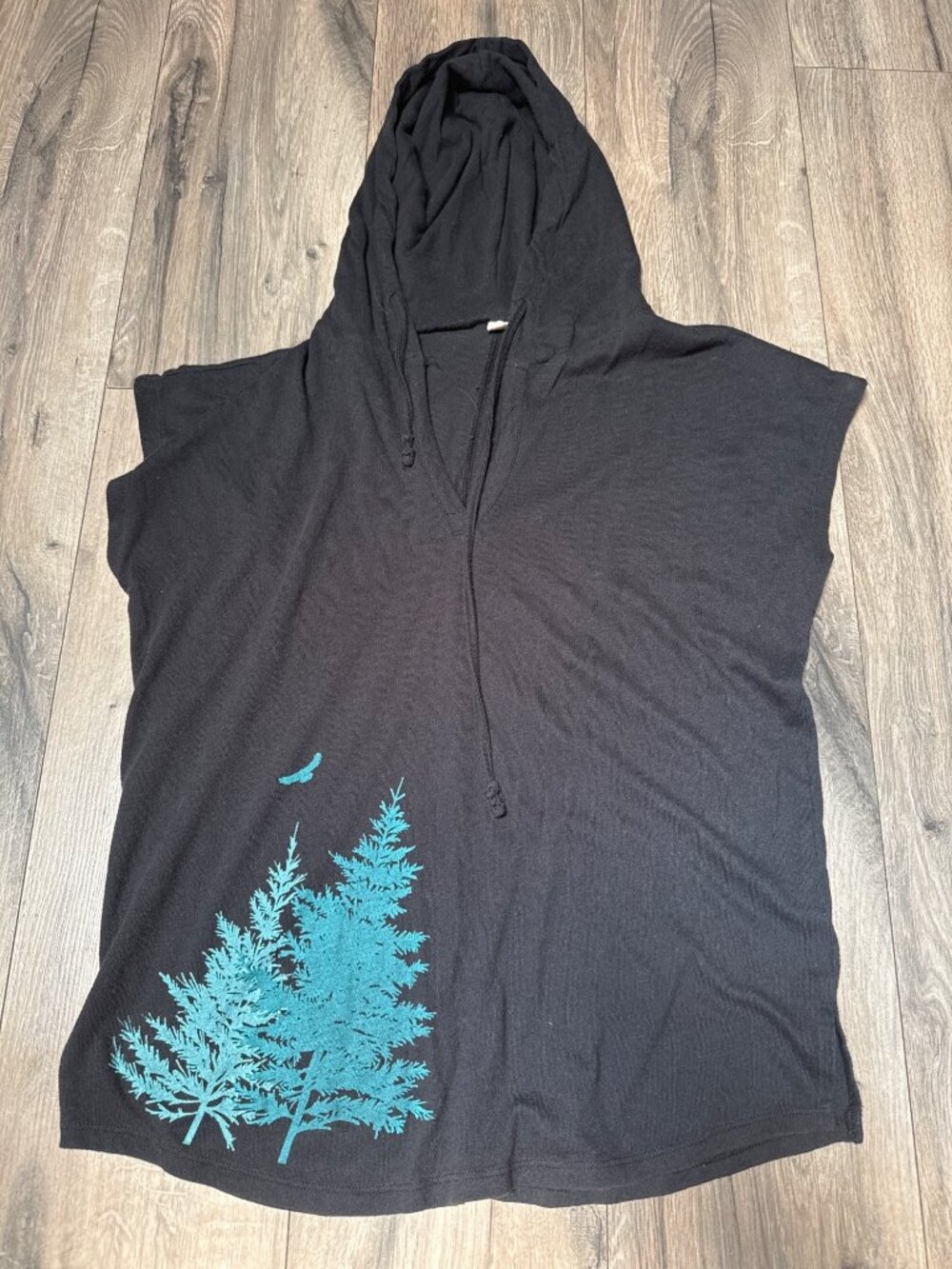 Black Hooded Poncho Shirt With Teal Tree Graphic Mens M Soft Cotton Blend